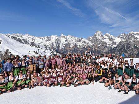 gruppenfoto-02[2]